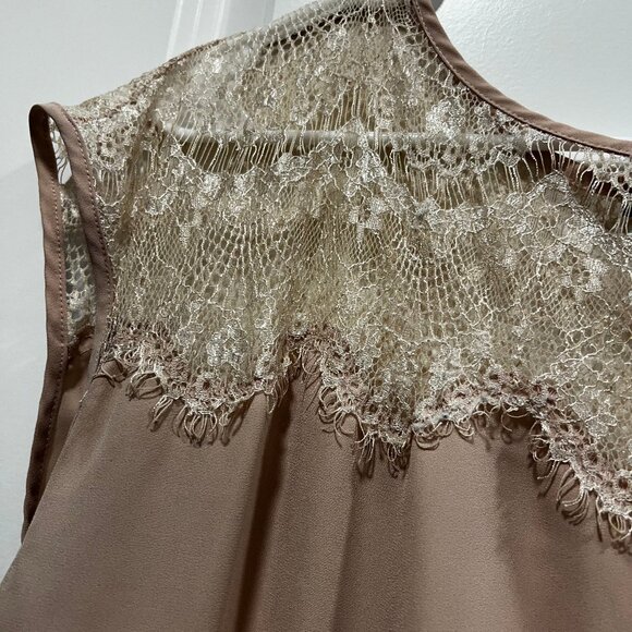 Forever 21 Shirt Women's Medium Lace Accent in Soft Pink - Picture 3 of 5